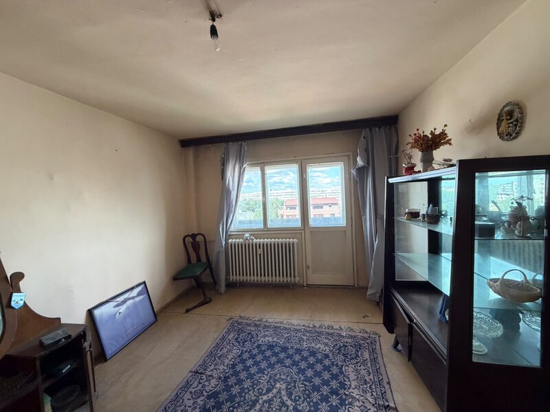 Dezrobirii, 3 camere decomandat.